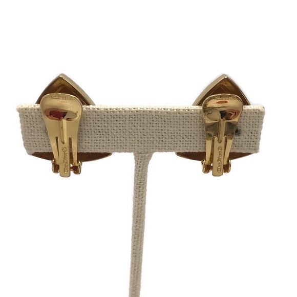 Vintage Christian Dior Triangle Gold Clip Earrings - Picture 5 of 9
